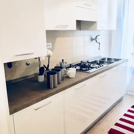 Central Apartment *