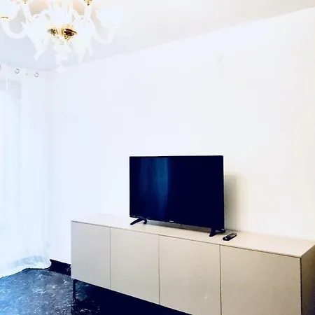 Central Apartment *